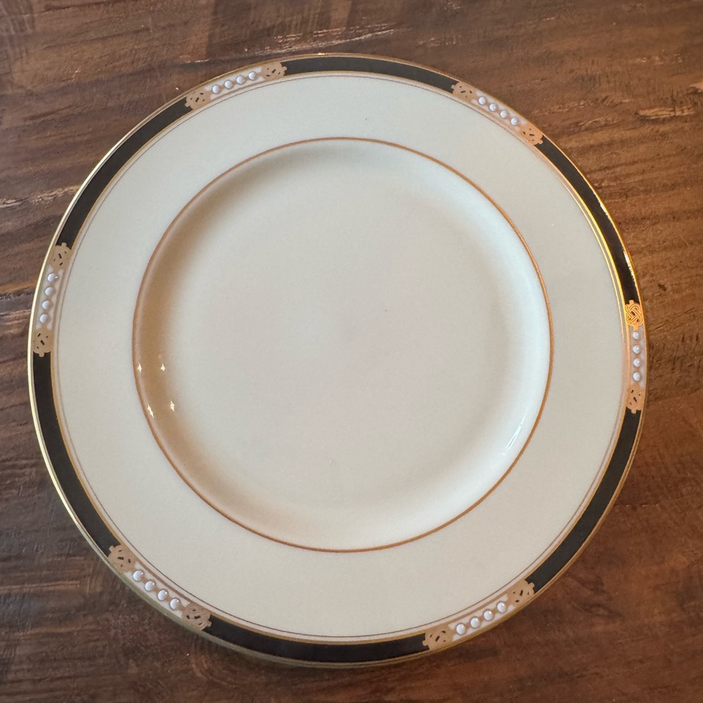 Lenox Cream Dinner Plate with Gold and Black Trim
